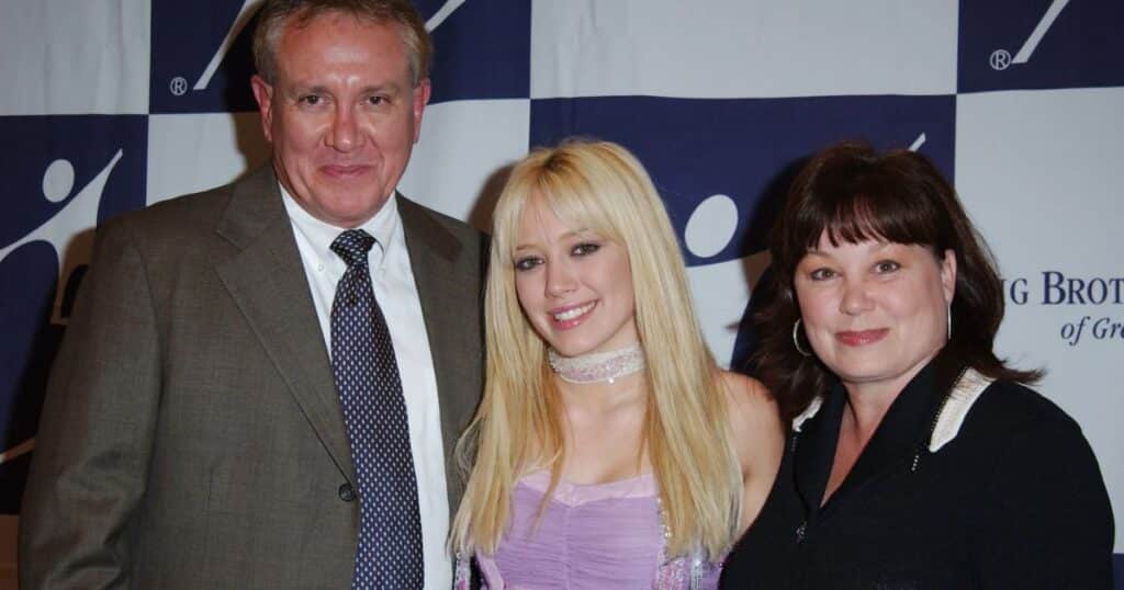 Hilary Duff with his Parents