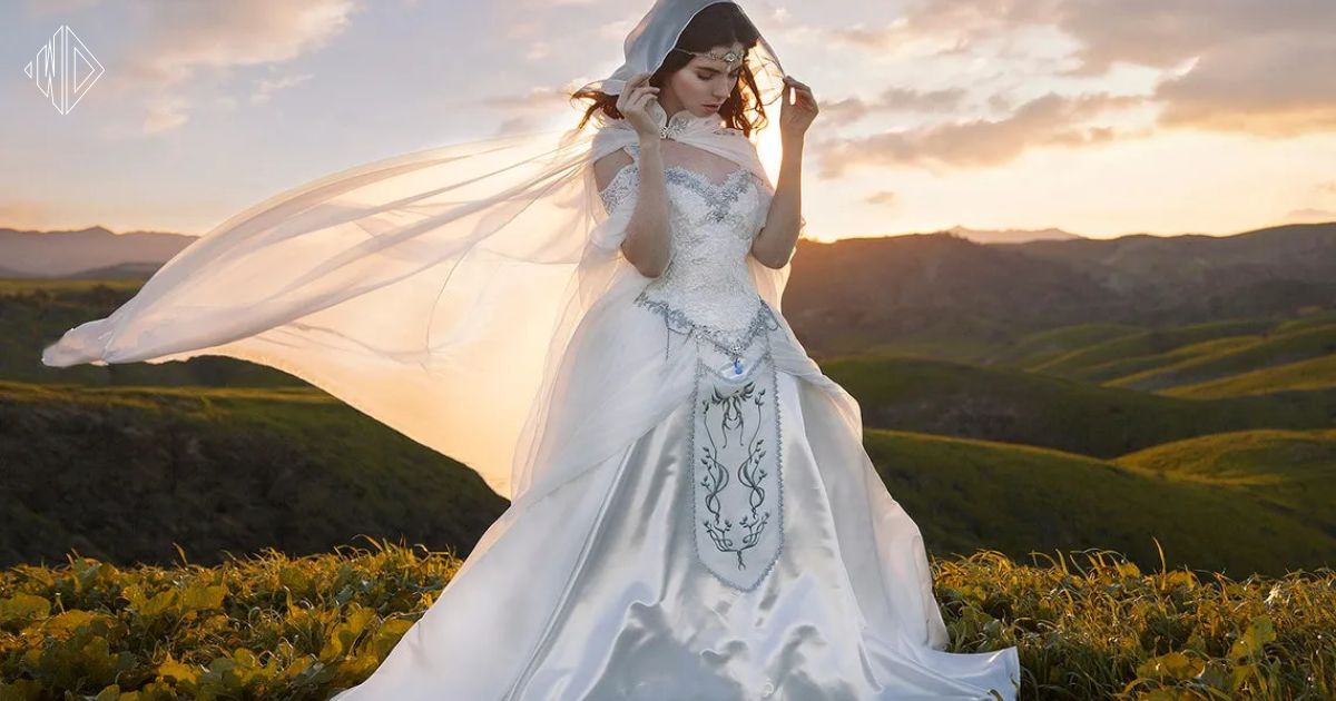 Dentelle Wedding Dress