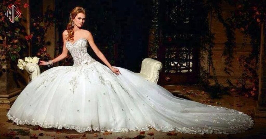 The Exquisite Craftsmanship of Dentelle Bridal Gowns